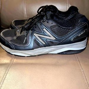 New Balance 1540V2 Sneakers, Mens Size 10.5